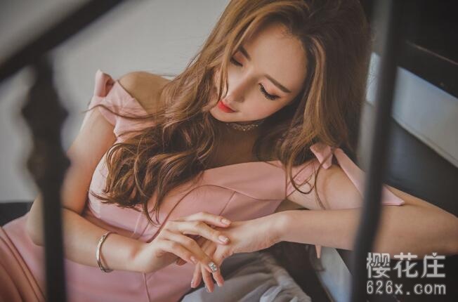 人像拍摄摆拍 你不可不知道的美姿技巧 12课完结(赠送3000张摆姿),摄影视频课 pic No.1 人像拍摄摆拍 你不可不知道的美姿技巧 12课完结(赠送3000张摆姿),摄影视频课 配图 No.1